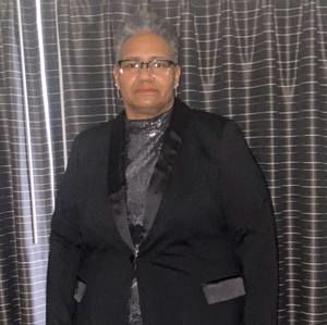 Meet your Posher, Pamela